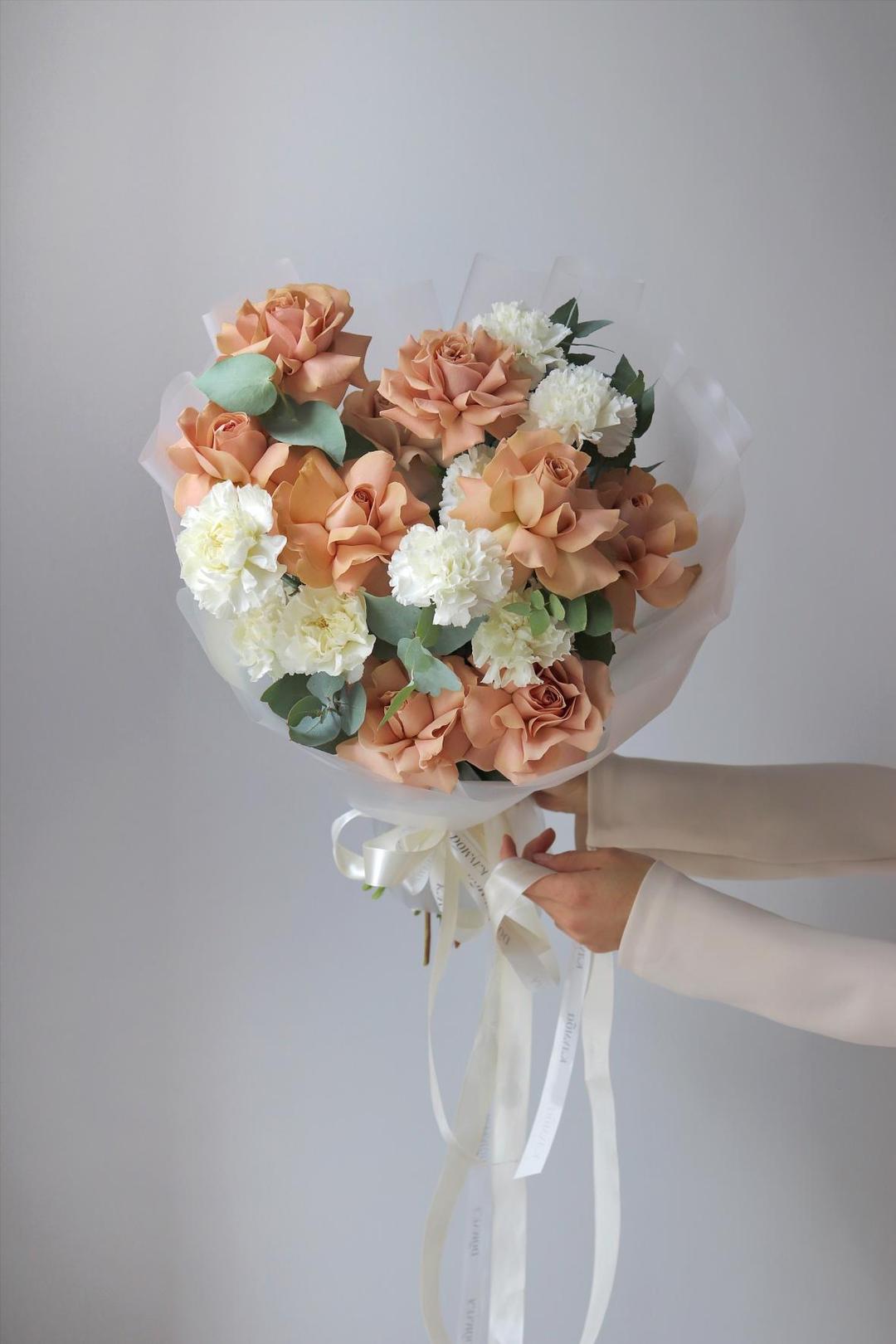 Nude Bloom [Нюд Блум]